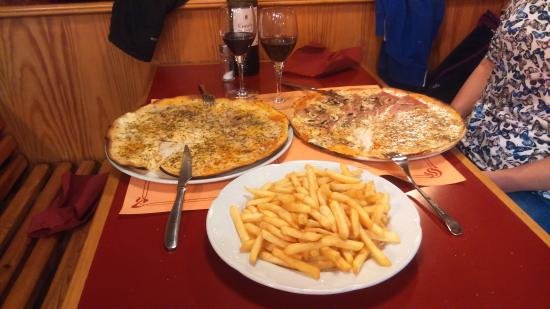 See L avet Pizzeria in Soldeu El Tarter Place Hangout on Holiday