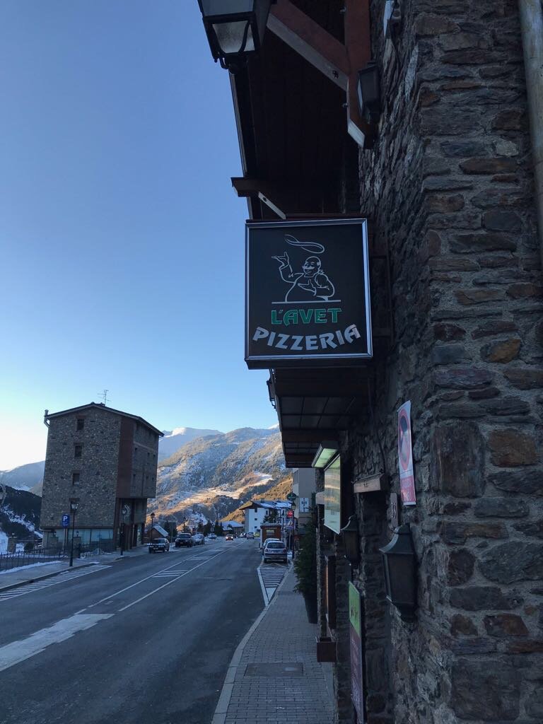 See L avet Pizzeria in Soldeu El Tarter Place Hangout on Holiday